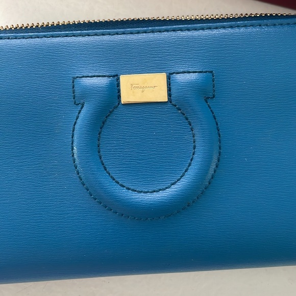 Ferragamo continental Wallet - Picture 3 of 7